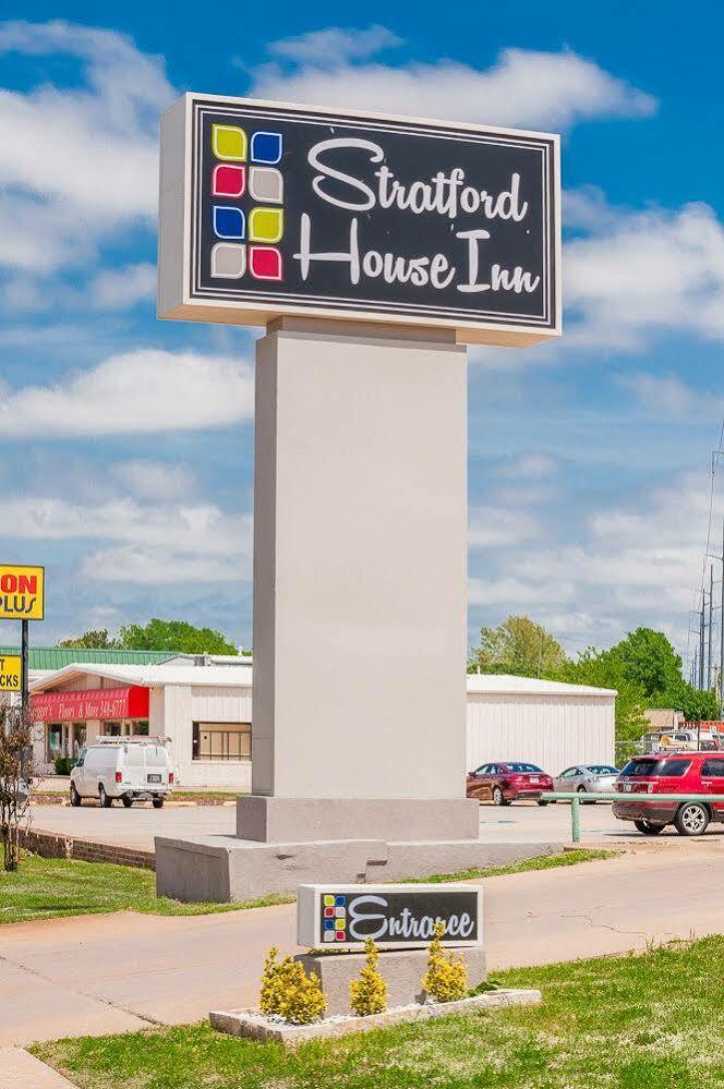 Stratford House Inn Edmond Exterior foto